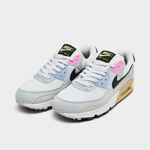 WOMEN'S NIKE AIR MAX 90 Color Summit size 8 barely worn